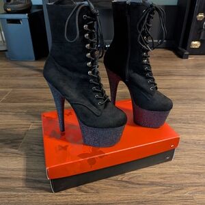 Elegant Black Platform Lace-Up Boots